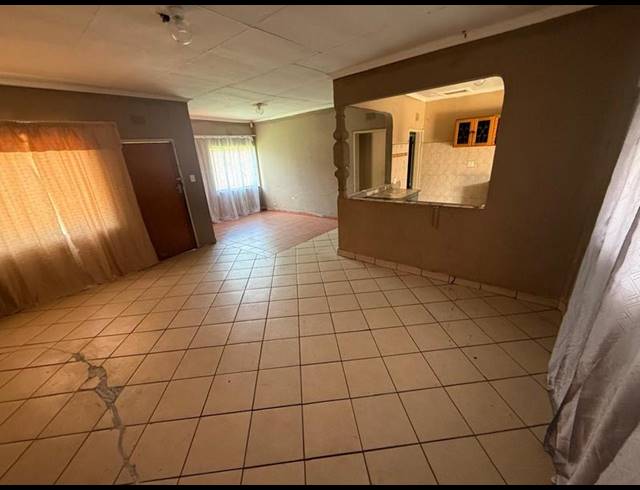 3 BEDROOM HOUSE FOR SALE IN VANDERBIJLPARK CW 6